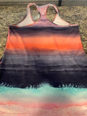 Lululemon Bundle 3 tanks